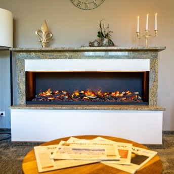 Seehotel Frühstück und Kaminecke - 035